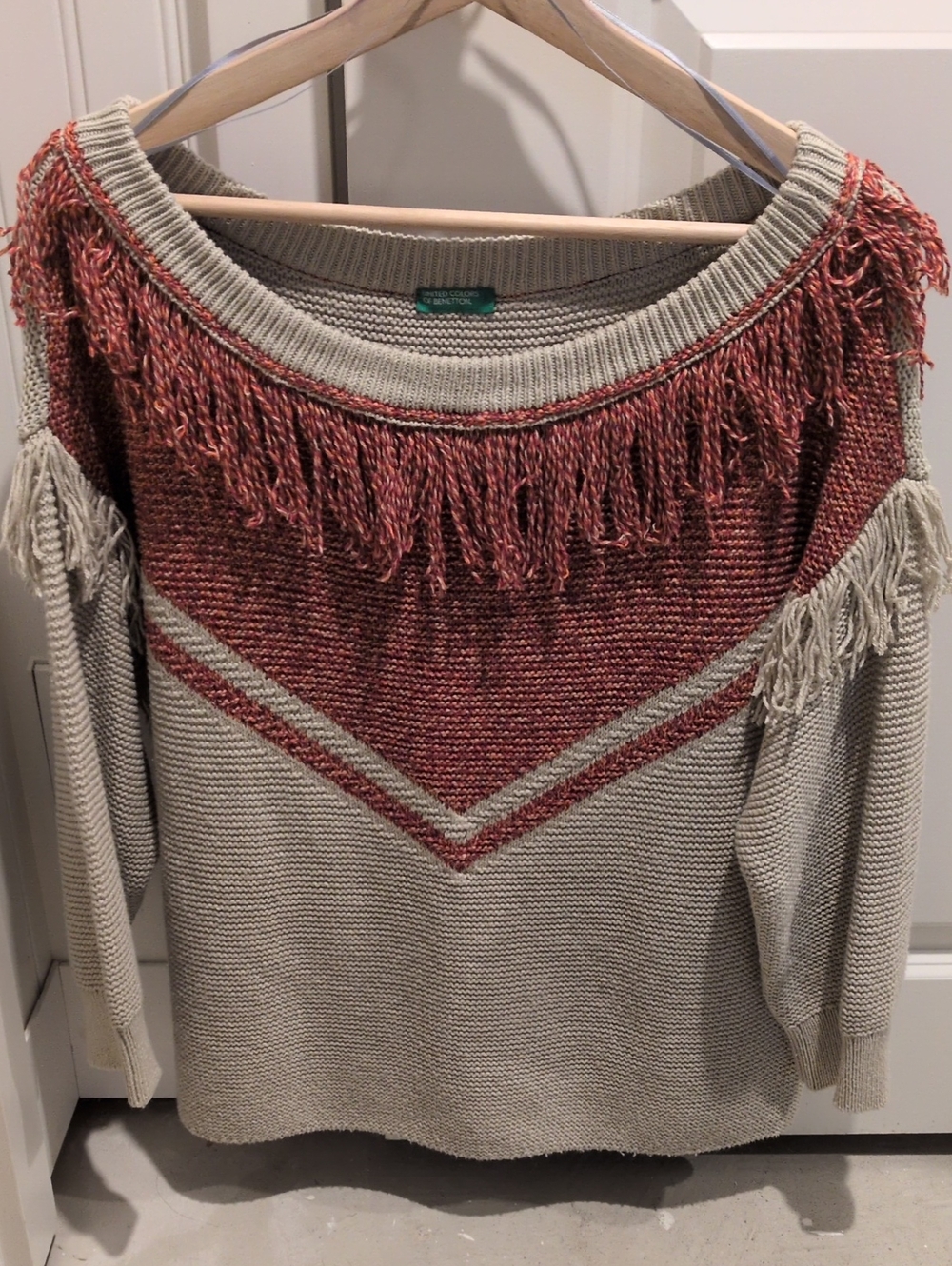 United Colors Of Benetton Beige Sweater with Rust Fringe Chevron